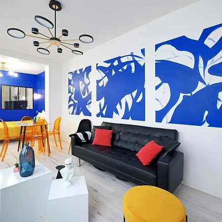 Apartment Large With Modern Art Vibes Perfect For 3 Paris